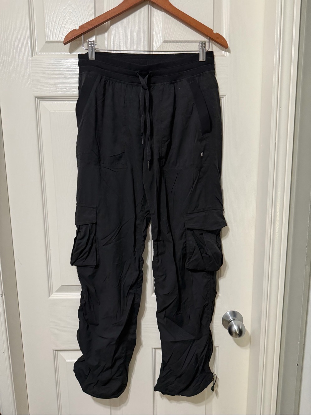 Lululemon athletica dance studio relaxed fit mid rise cargo pants size s vvvguc